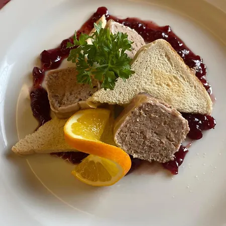 אורחן Fantasy - Restaurant 3*